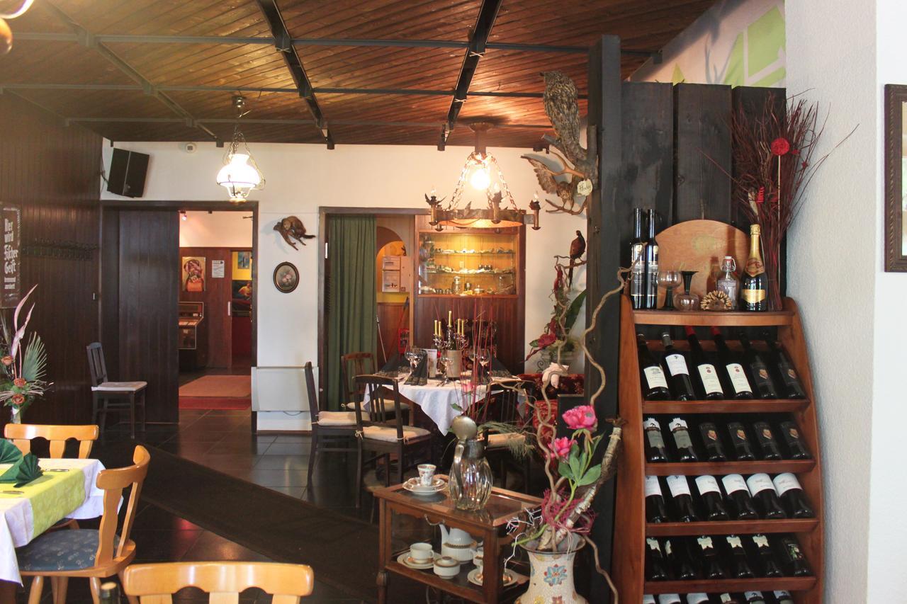 Pension Und Restaurant Die Burg Ehrenfriedersdorf Εξωτερικό φωτογραφία