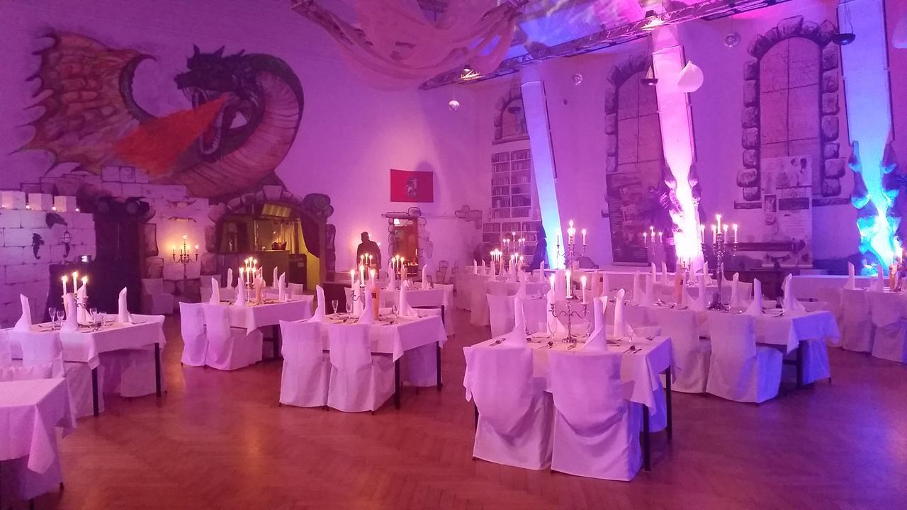 Pension Und Restaurant Die Burg Ehrenfriedersdorf Εξωτερικό φωτογραφία