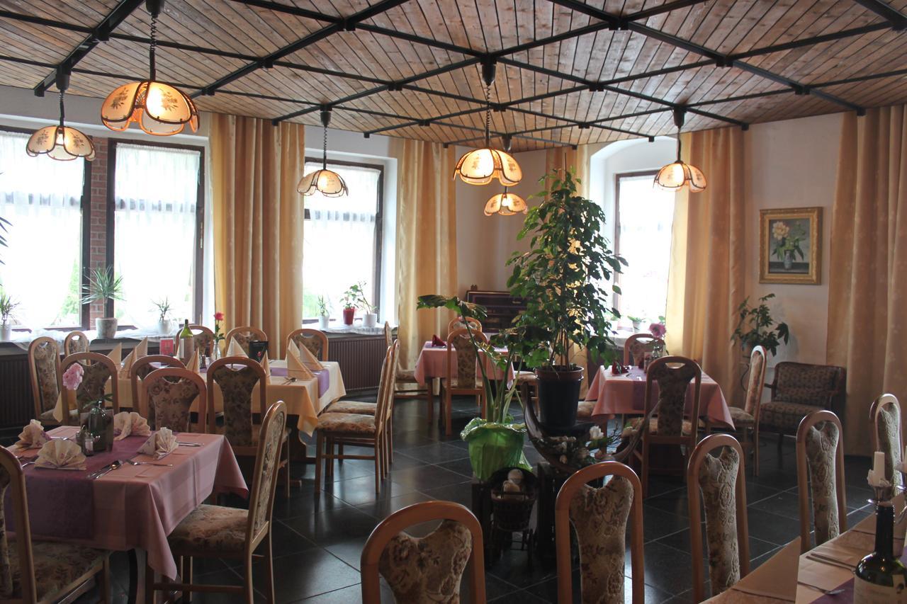 Pension Und Restaurant Die Burg Ehrenfriedersdorf Εξωτερικό φωτογραφία